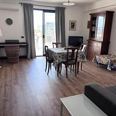 Elisa's House * Taormina